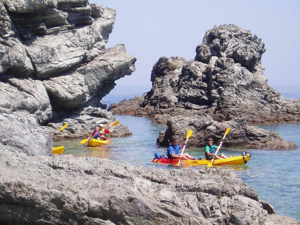 Hostal Puig Rom Roses Bagian luar foto